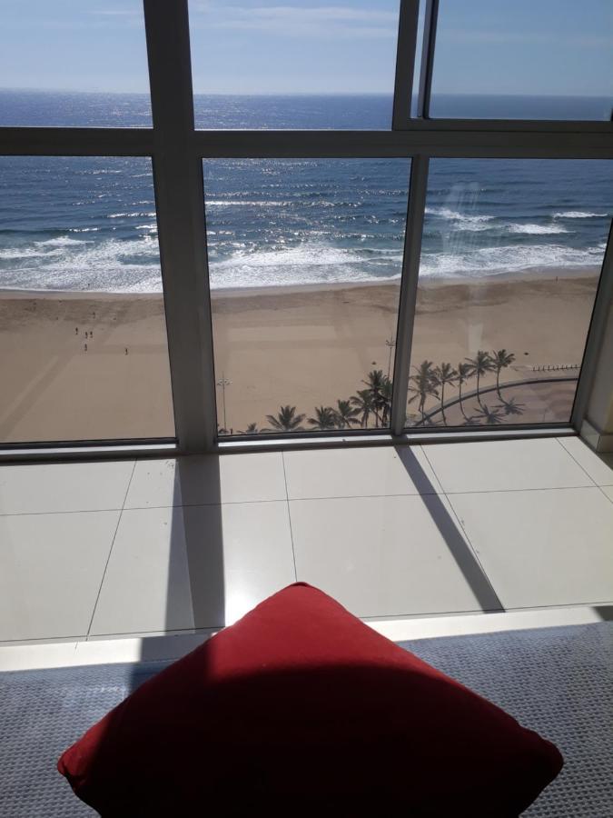 Into The Blue On The Beach Durban Exteriör bild